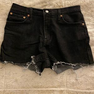 Levi’s High Rise Shorts in Ready Steady